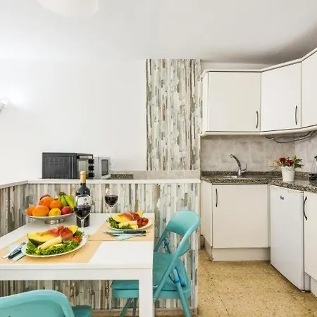 415 Borinquen Ocean View & Free Wifi Playa Feñabe